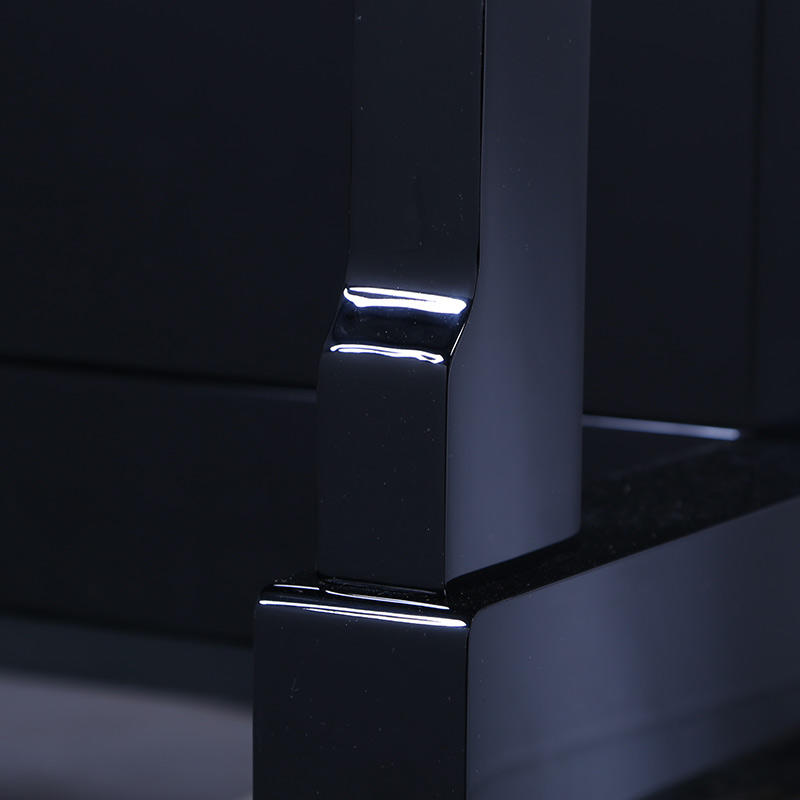 佩卓夫·爱克尔德 K120D1