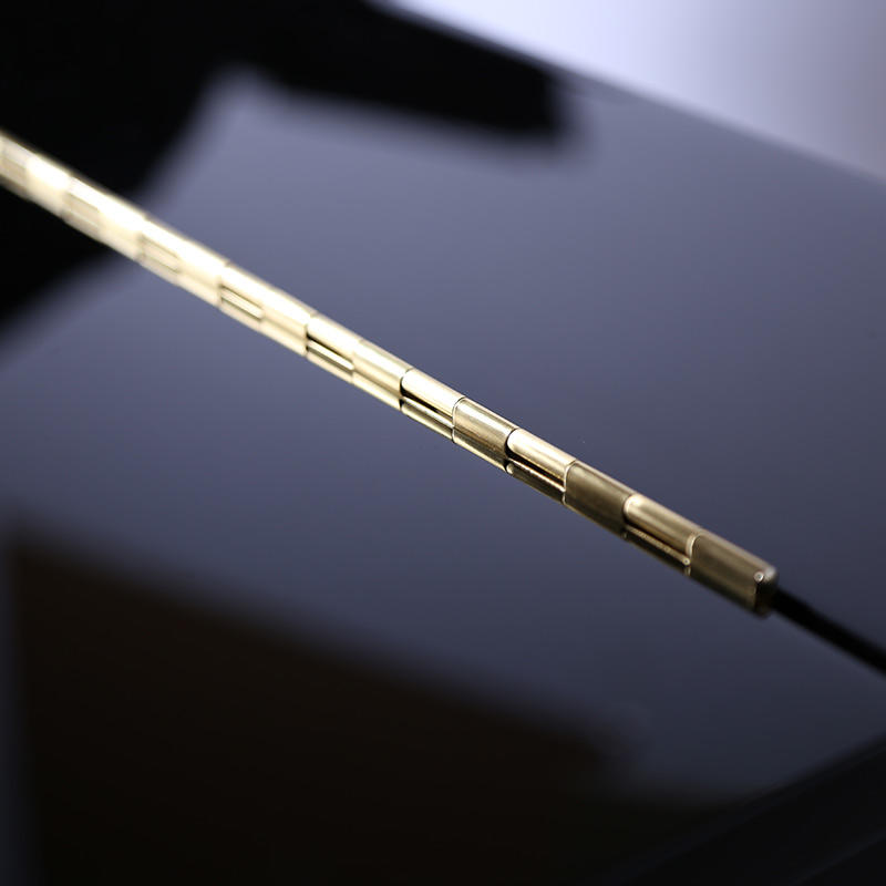 佩卓夫·爱克尔德 A122M1